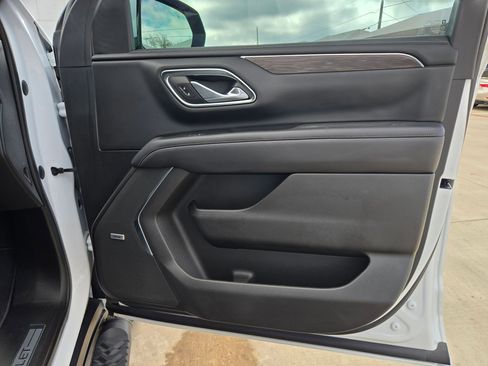 Used 2023 Chevrolet Tahoe Z71 w/ Luxury Package image 33