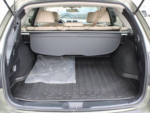 Used 2019 Subaru Outback 2.5i Limited w/ Popular Package #2 image 25