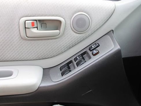 Used 2005 Toyota Highlander V6 AWD/4WD image 9