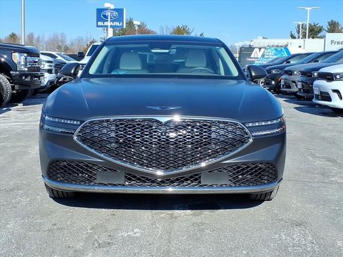 Used 2023 Genesis G90 3.5T image 2