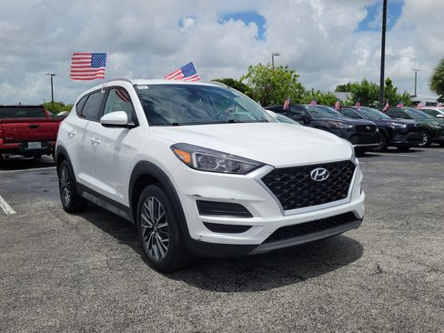 Used 2021 Hyundai Tucson SEL w/ Cargo Package FWD image 2