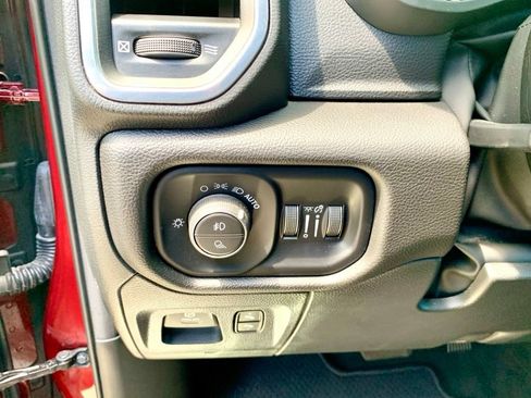 Used 2022 RAM 1500 Laramie RWD image 28