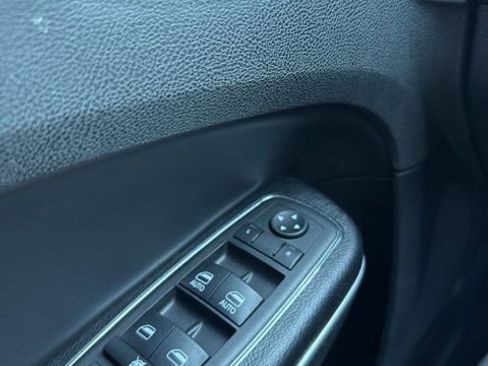 Used 2020 Chrysler 300 Touring w/ Sport Appearance Package RWD image 16