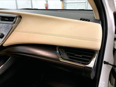 Used 2017 Toyota Avalon XLE Premium w/ All Weather Liner Package FWD image 15