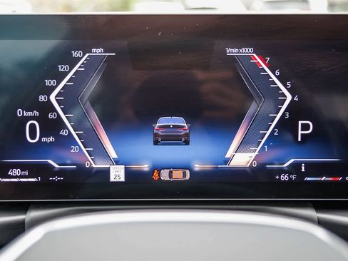 Used 2025 BMW 330i xDrive Sedan w/ Convenience Package image 22