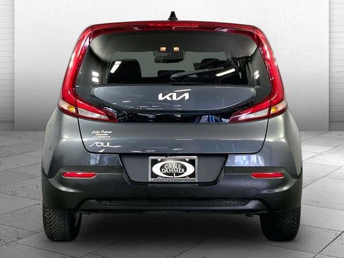 Certified 2022 Kia Soul LX w/ Technology Package FWD image 3