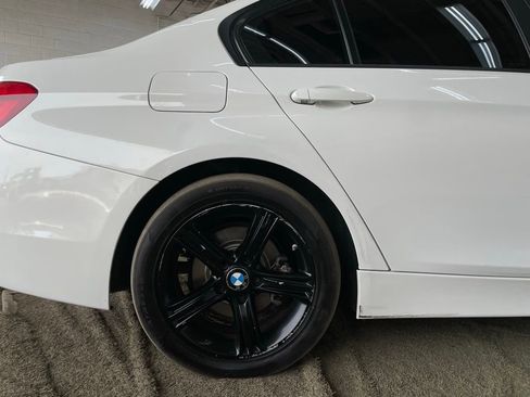 Used 2017 BMW 320i Sedan image 10