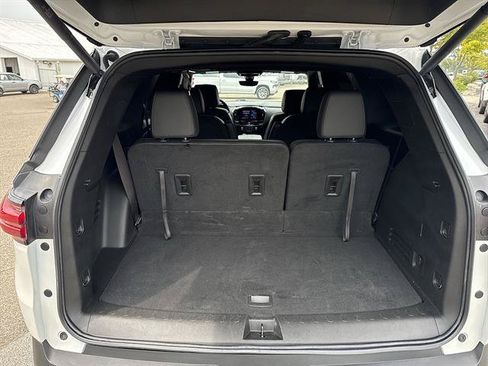 Used 2023 Chevrolet Traverse RS w/ LPO, Floor Liner Package AWD/4WD image 23