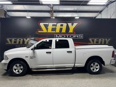 Used 2023 RAM 1500 Classic SLT w/ Trailer Tow Group AWD/4WD image 3