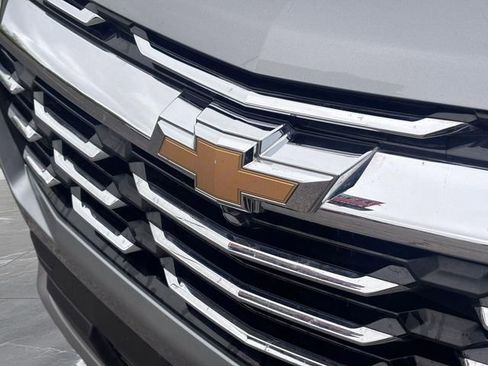 Used 2025 Chevrolet Equinox LT FWD image 9