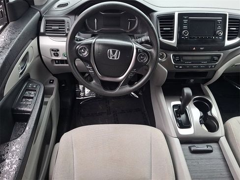 Used 2016 Honda Pilot LX image 14