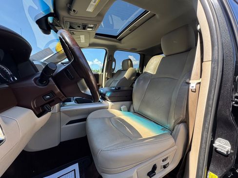 Used 2015 RAM 1500 Laramie w/ Convenience Group AWD/4WD image 8