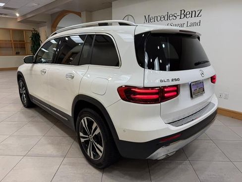 Used 2025 Mercedes-Benz GLB 250 image 3