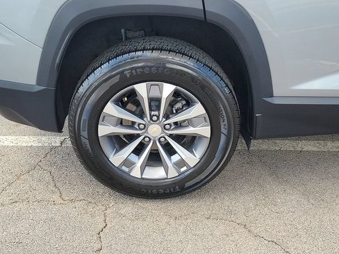 Used 2026 Chevrolet Equinox LT w/ Convenience Package II FWD image 7