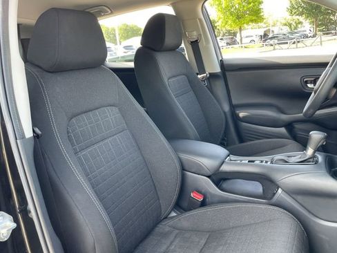 Used 2025 Honda HR-V LX image 25