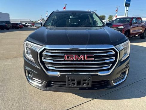 Used 2024 GMC Terrain SLT AWD/4WD image 16