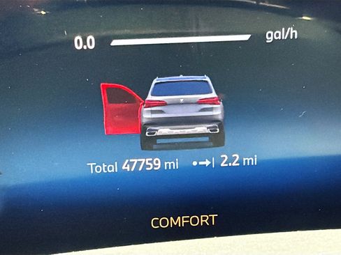 Used 2024 BMW X5 sDrive40i w/ Premium Package image 40