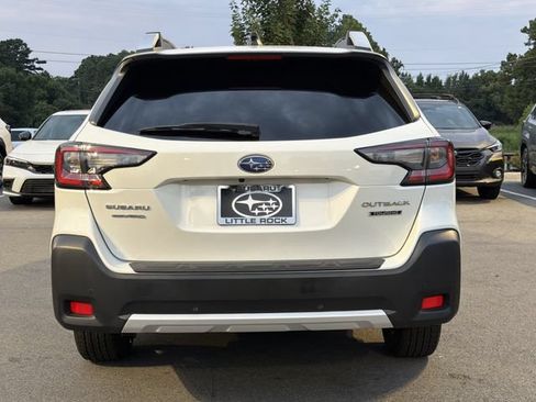 Used 2024 Subaru Outback Touring AWD/4WD image 4