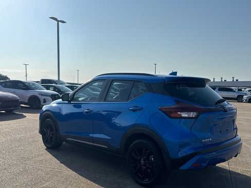 Certified 2024 Nissan Kicks SR w/ SR Premium Package FWD image 14