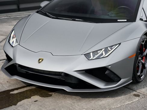 Used 2023 Lamborghini Huracan EVO image 7