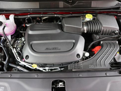 New 2026 Chrysler Pacifica Select image 14