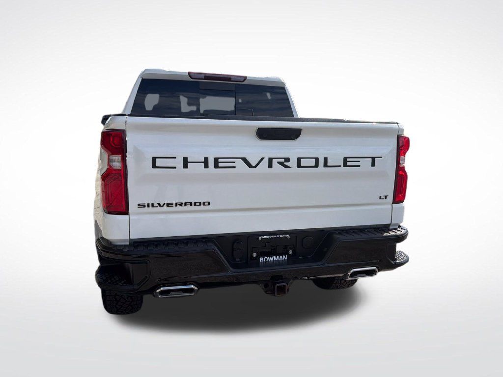 Used 2024 Chevrolet Silverado 1500 LT Trail Boss w/ Convenience Package II AWD/4WD image 5