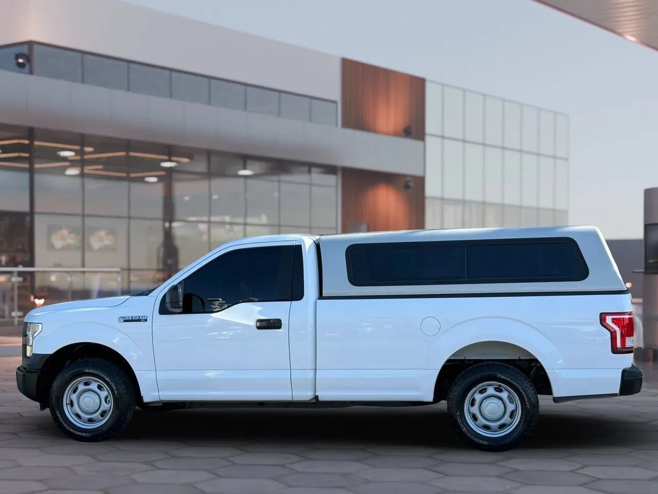 Used 2016 Ford F150 XL w/ Equipment Group 101A Mid RWD image 3