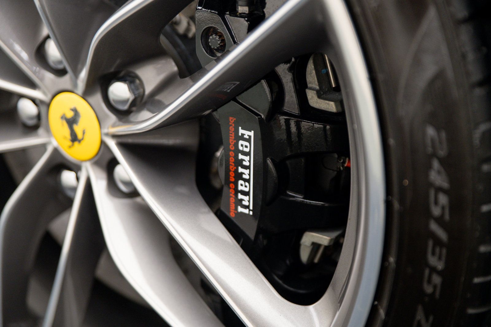 Used 2017 Ferrari 488 Spider RWD image 39