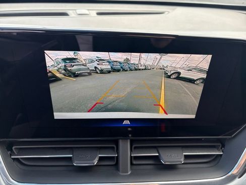 Used 2025 Chevrolet Trax LT w/ LT Convenience Package FWD image 13