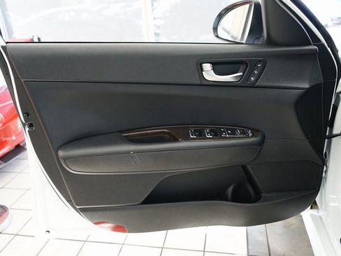 Used 2018 Kia Optima EX image 21