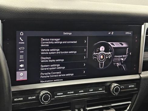 Used 2019 Porsche Macan AWD/4WD image 40