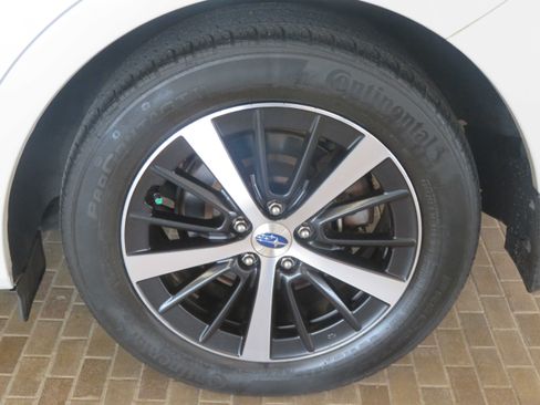 Used 2022 Subaru Impreza 2.0i Premium AWD/4WD image 8