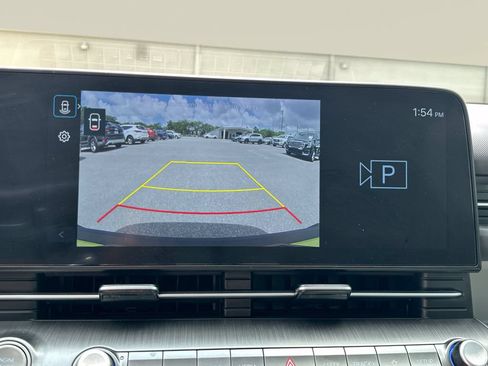 Certified 2024 Hyundai Kona SEL w/ Convenience Package FWD image 18