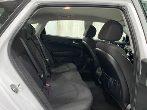 Used 2018 Kia Optima LX FWD image 29