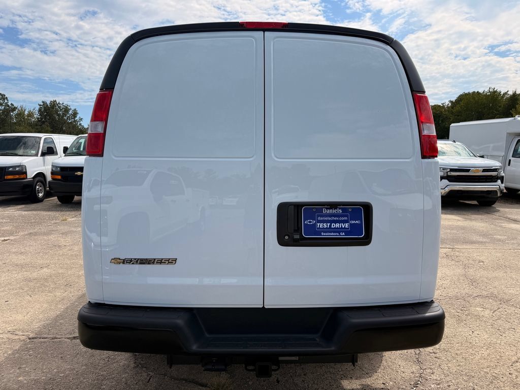New 2026 Chevrolet Express 2500 w/ Driver Convenience Package RWD image 4