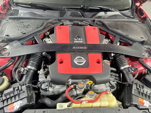 Used 2017 Nissan 370Z NISMO RWD image 26