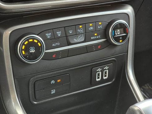 Used 2020 Ford EcoSport SE image 28