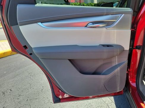 Certified 2024 Cadillac XT5 Premium Luxury w/ Technology Package FWD image 14