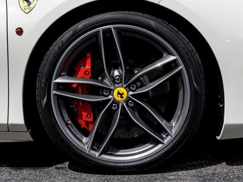 Used 2019 Ferrari 488 Spider RWD image 36