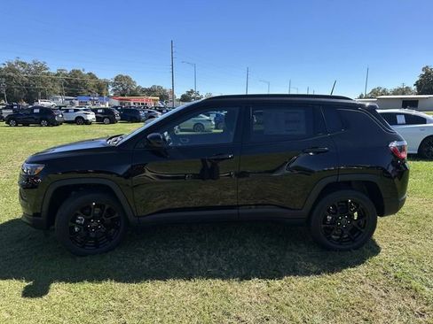 New 2026 Jeep Compass Latitude AWD/4WD image 16