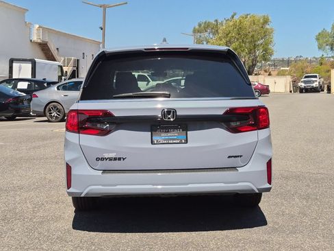 New 2026 Honda Odyssey Sport-L image 10