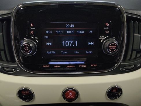 Used 2017 FIAT 500 Pop FWD image 25