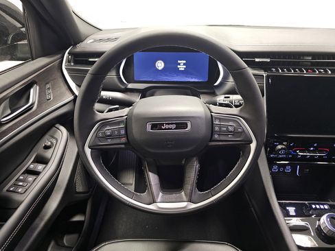 New 2025 Jeep Grand Cherokee Limited AWD/4WD image 20