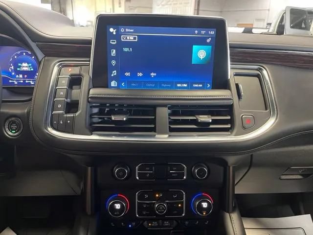 Used 2023 Chevrolet Suburban High Country AWD/4WD image 22