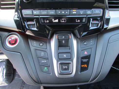 Used 2024 Honda Odyssey Sport image 27