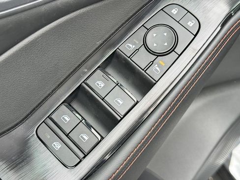 Used 2026 Nissan Rogue SV AWD/4WD image 9
