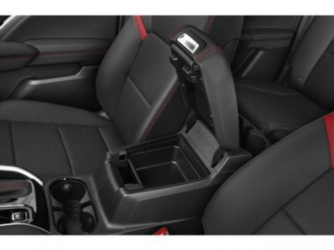 Used 2024 Chevrolet Colorado Z71 w/ Z71 Convenience Package 2 image 16