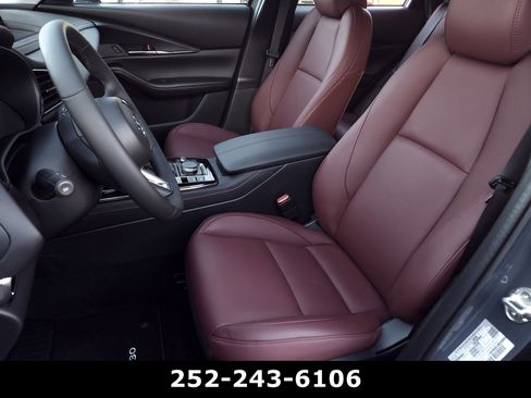 Used 2025 MAZDA CX-30 AWD 2.5 S w/ Preferred Package image 9