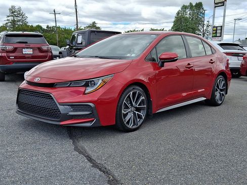 Used 2021 Toyota Corolla SE FWD image 3
