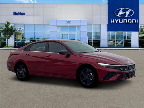 New 2026 Hyundai Elantra SEL Sport image 10